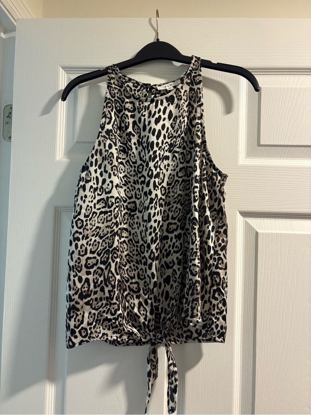 Leopard-Print Tie-Hem Tank Top in Neutral Tones